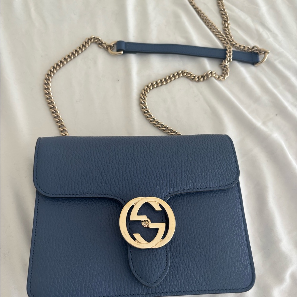 Interlocking GG Leather Crossbody Bag Blue 510304